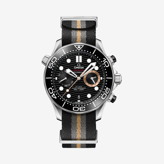 Seamaster Diver 300M 007 First Light 44 mm